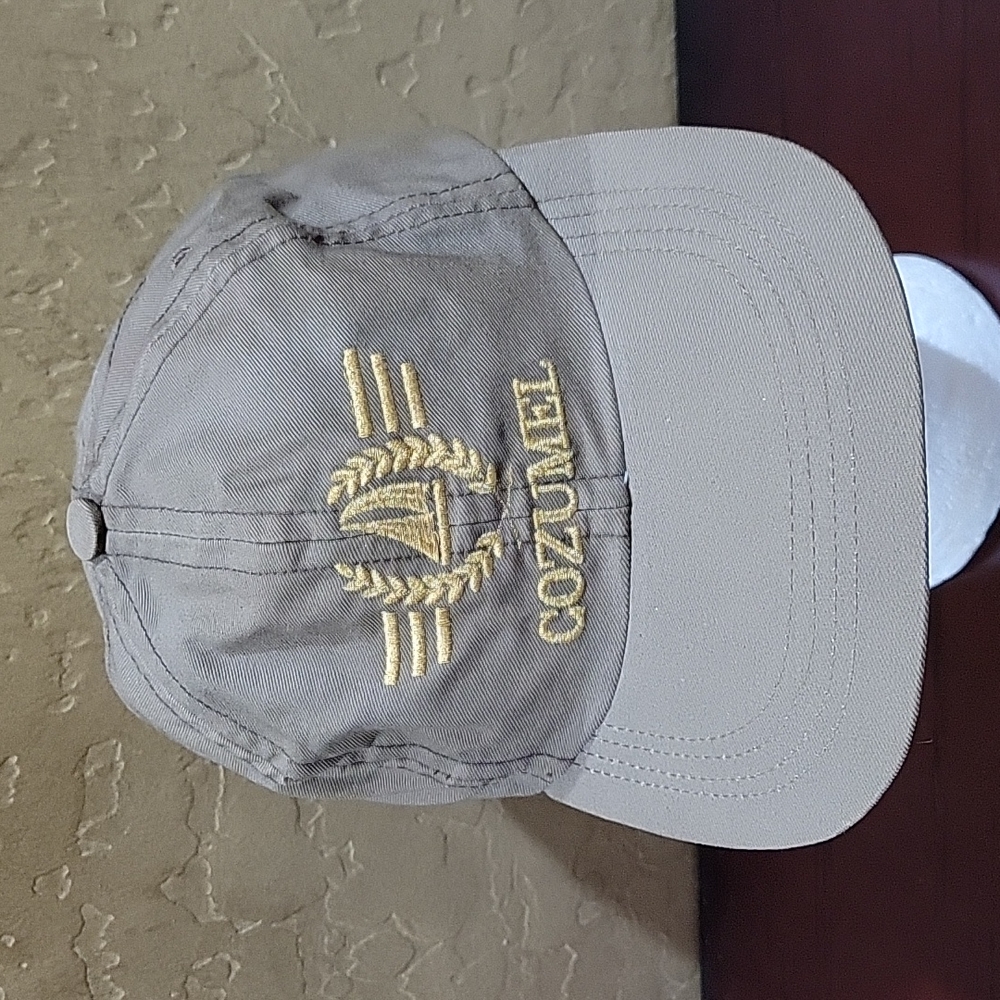 Vintage Cozumel Embroidered Souvenir Hat Gem